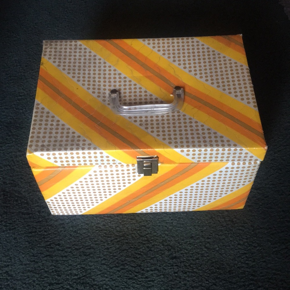 - Vintage Mod Sewing Craft Box Vinyl 60's 70’s groovy orange train case st…hot!